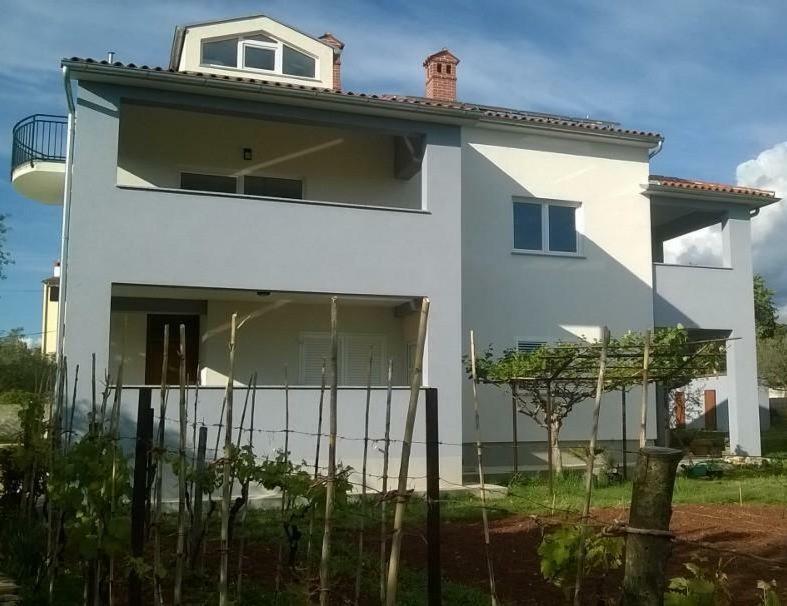 Apartments Villa Ulivo - Apartment Sol Fažana Zewnętrze zdjęcie